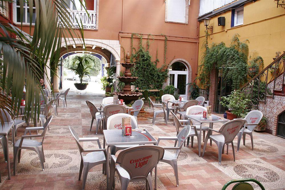 Hotel Plaza Manjón Villanueva Del Arzobispo Exterior foto
